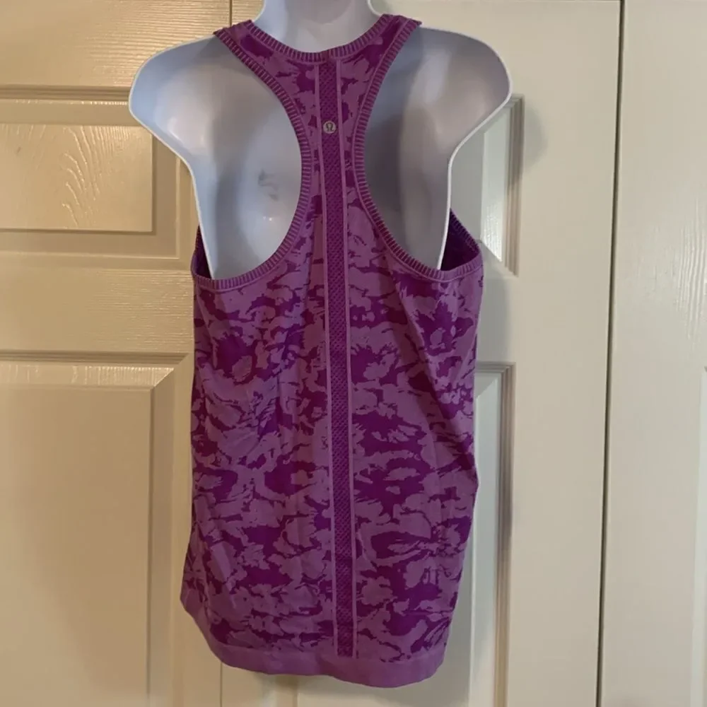 Lululemon, tank top, great condition, medium